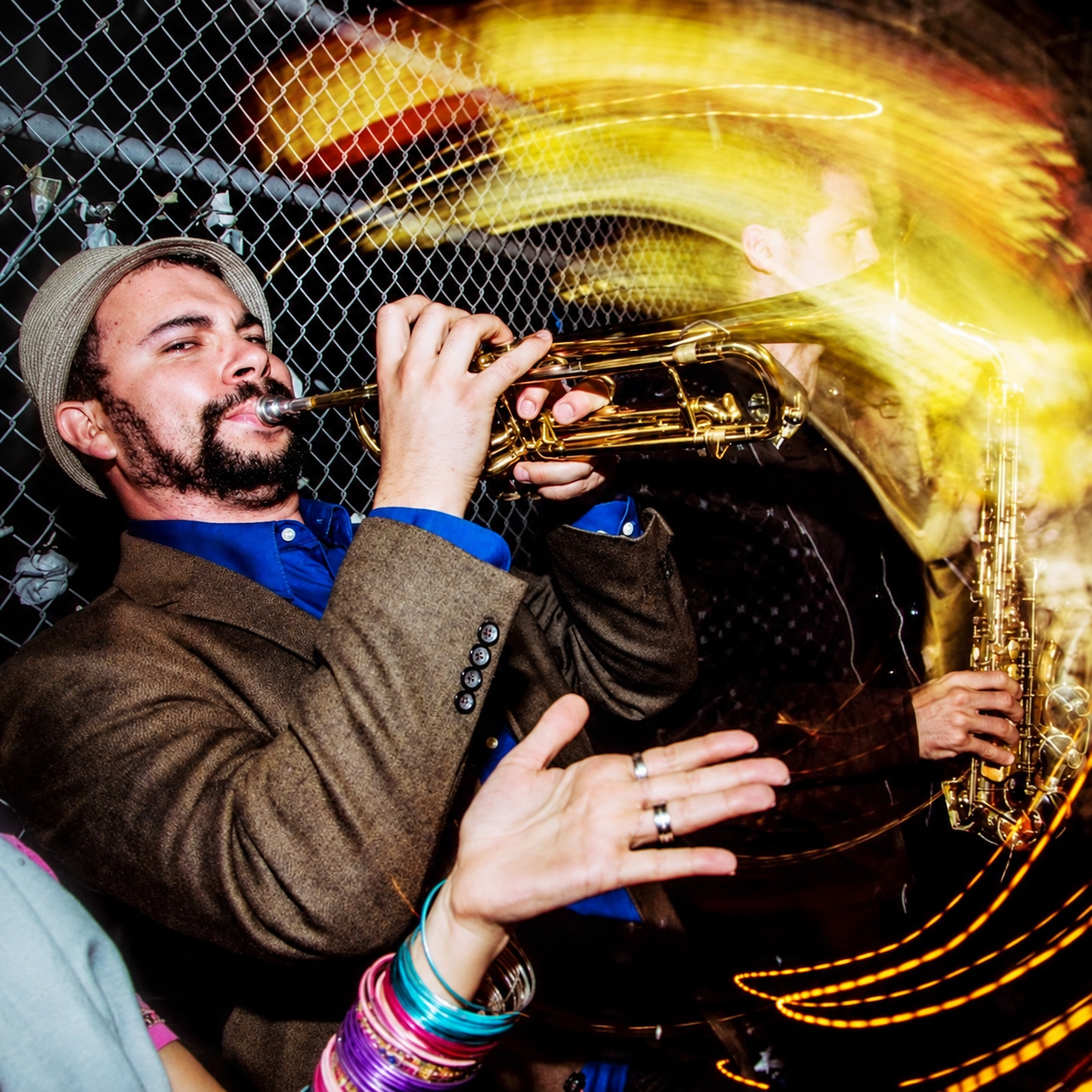 Peter Bonos performing